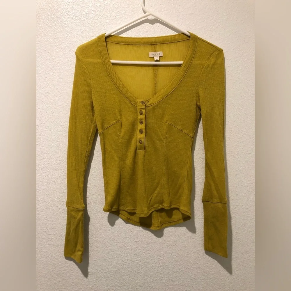Anthropologie | Andie Ribbed Tissue Henley Top by Pilcro Yellow XXS